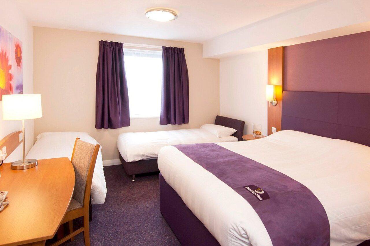 Premier Inn リミントン エクステリア 写真