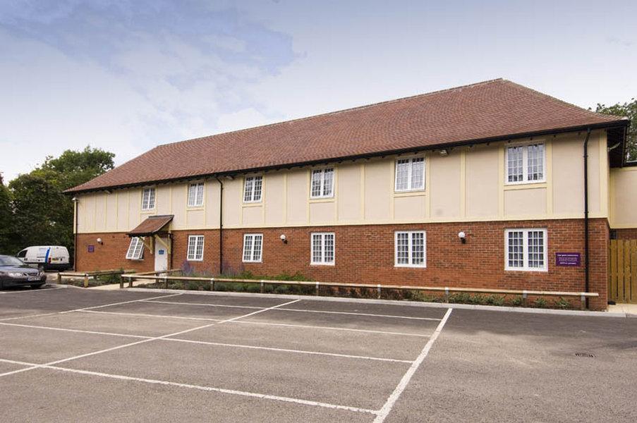 Premier Inn リミントン エクステリア 写真